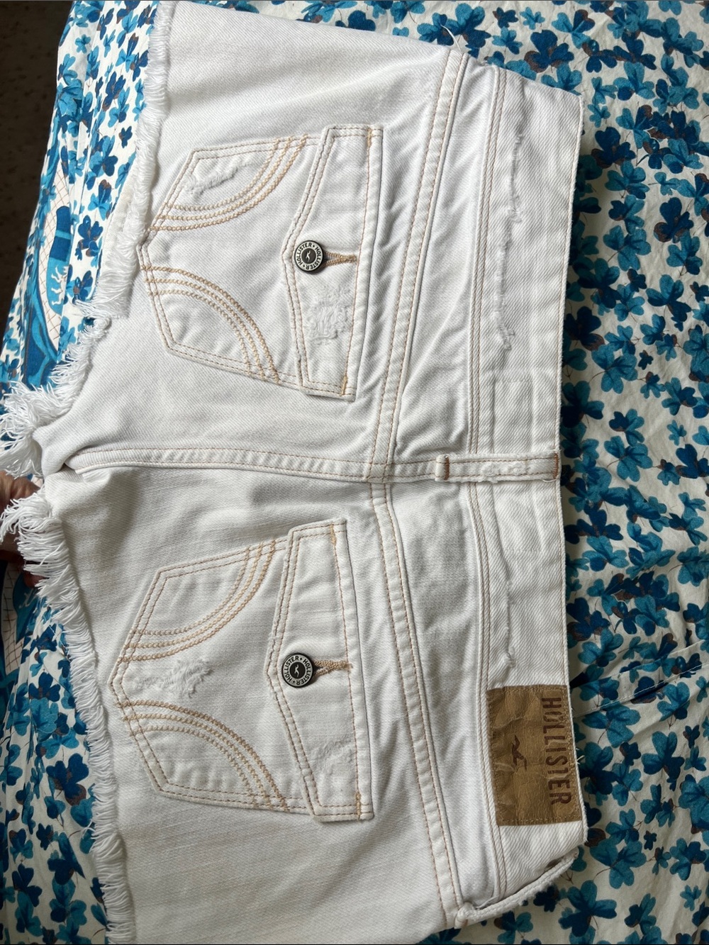 Hollister White Distressed Denim Shorts - Picture 2 of 4